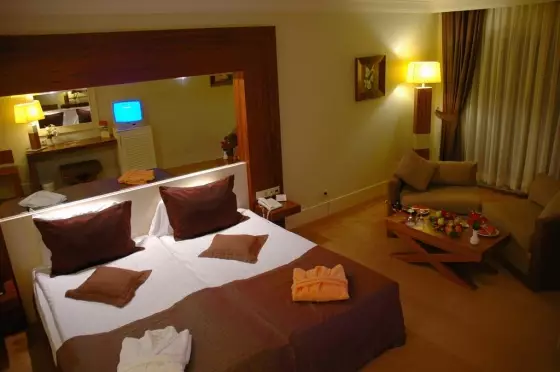 مدر ریزورت آنتالیا